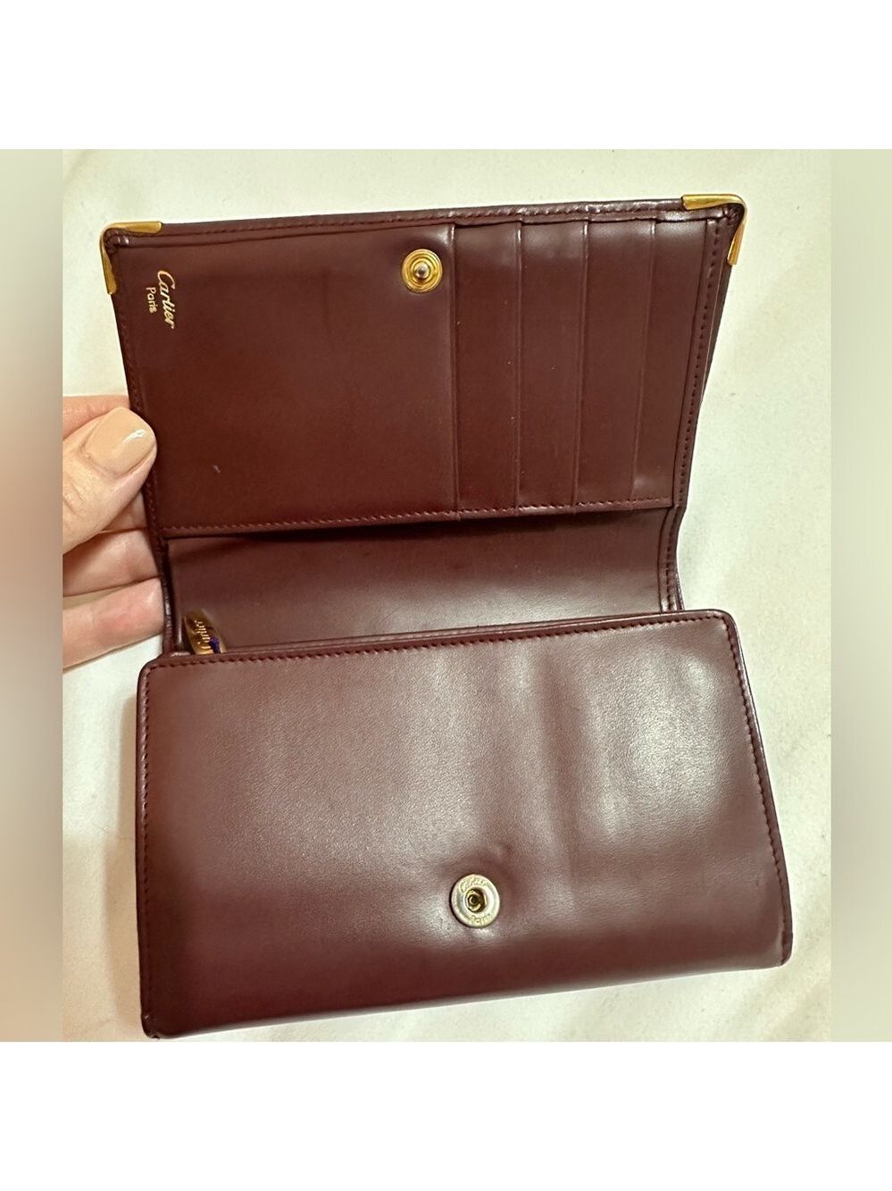 CARTIER MUST DE CARTIER BORDEAUX LEATHER BIFOLD WALLET FRANCE GOLD HARDWARE - Picture 6 of 9